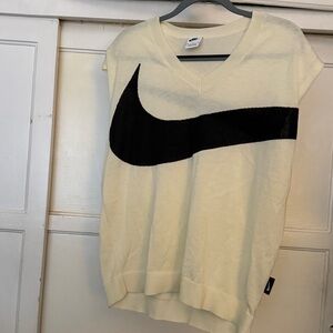 Nike Big Swoosh Logo Coconut Milk Black Men's Sweater Vest Sz medium